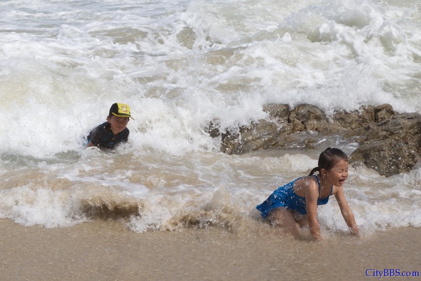 2012泰国清迈-曼谷-华欣-甲米-普吉-华欣-清迈3500公里自驾游之普吉Phuket芭东Patong海滩 ... ... ... ... . ... 2012泰国清迈-曼谷-华欣-甲米-普吉-华欣-清迈3500公里自驾游之普吉Phuket芭东Patong海滩 ... ... ... ... . ...